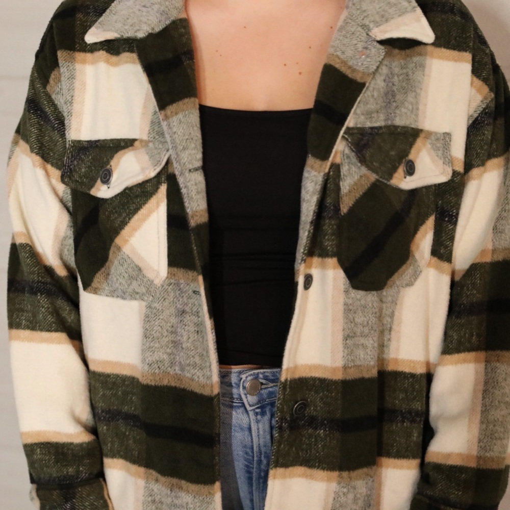 Ashley by 26 Plaid Shacket – Medium